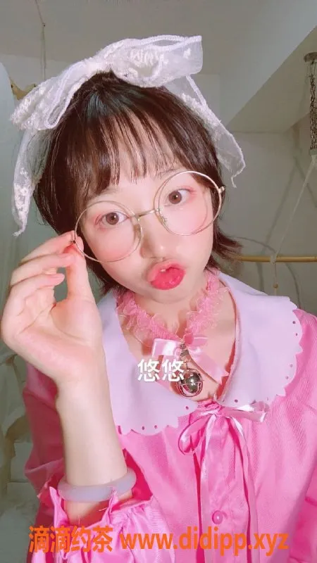 上海楼凤-上海悠悠，20岁163CM C+胸围，轻SM伴旅服务