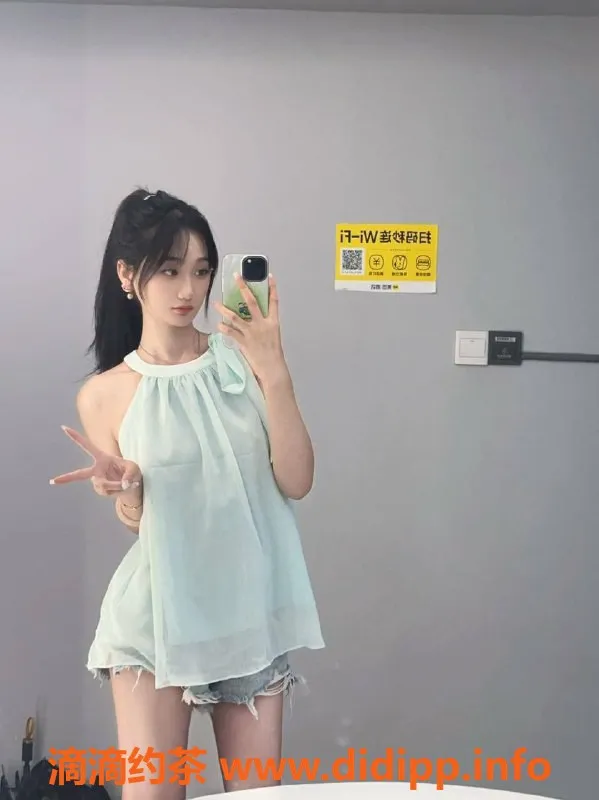 广州楼凤资源信息,花都风清扬高颜值小姐，299元畅享服务！