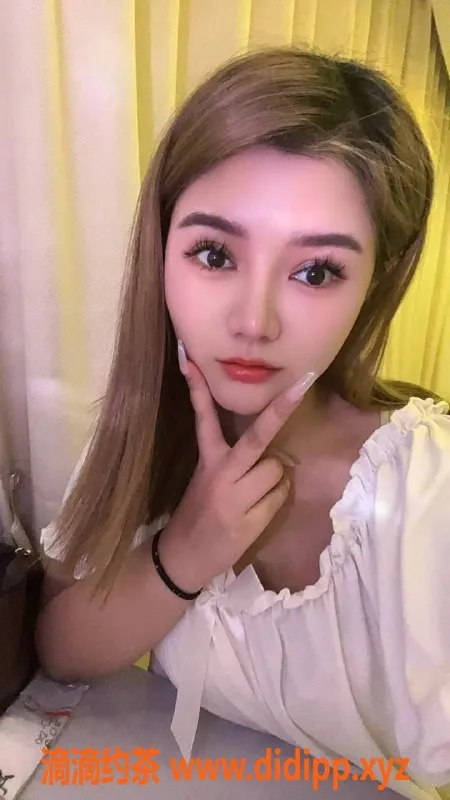 杭州上门服务-萧山橙橙，22岁168cm性感妹子，600元起包夜无限次