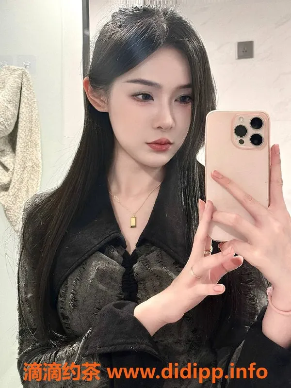 广州楼凤-天河挽挽，700元体验，专业服务