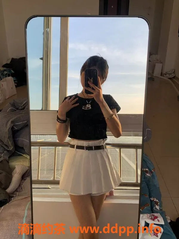 广州楼凤-白云小baba，御姐特色服务，700起