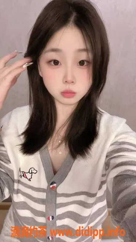 成都楼凤-成都嫩妹鱼鱼，18岁紧致皮肤，500元超值服务