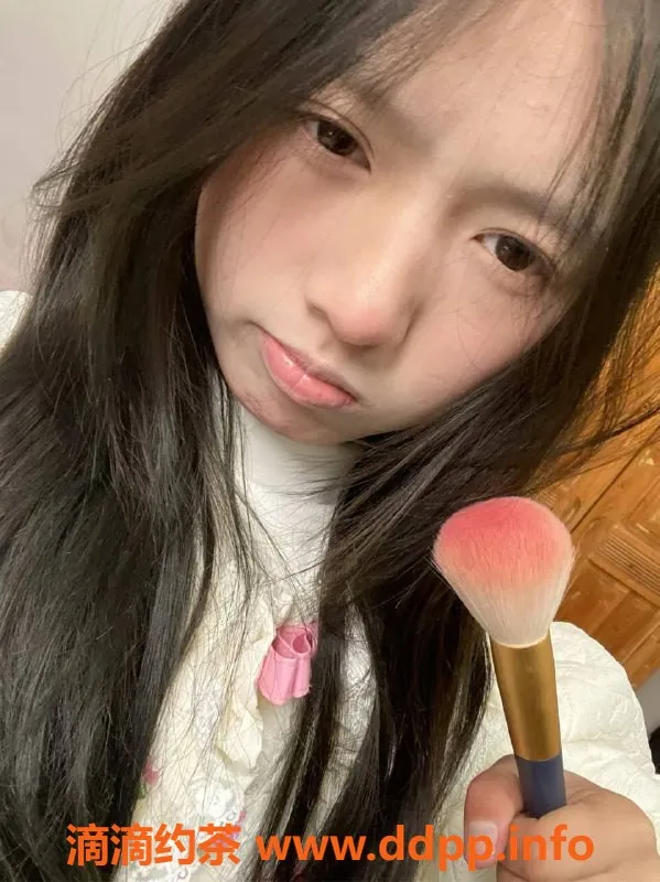 东莞楼凤资源信息,东莞常平果果，18岁温柔新人，身高166体重95