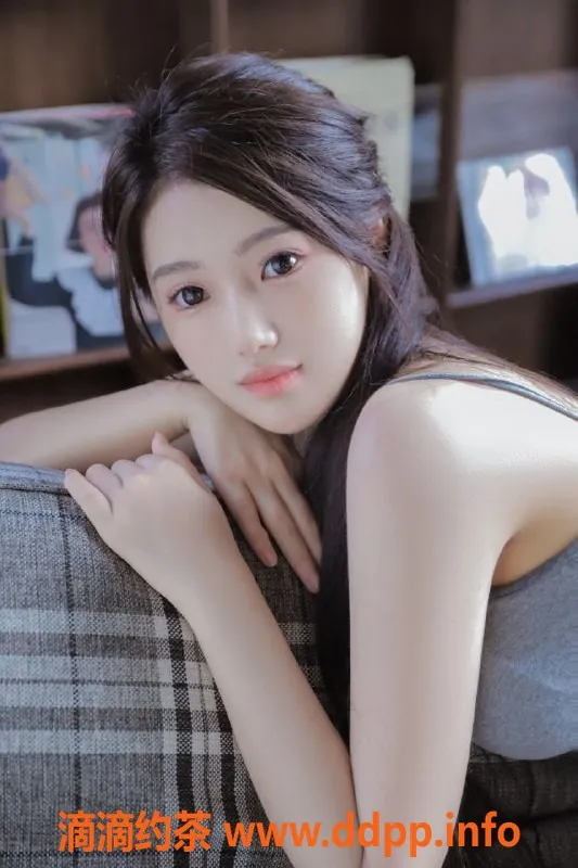 上海楼凤-普陀小S播音主持，171cm C罩杯，超值体验