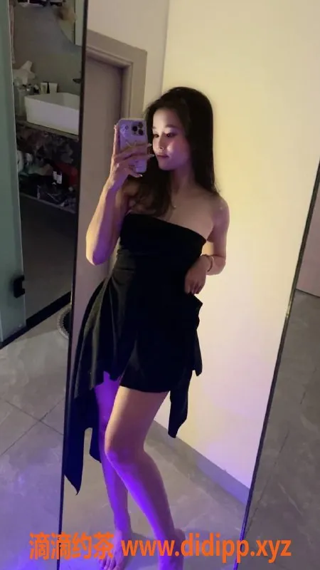 东莞楼凤-南城佳琪21岁尤物，160cm身高，34C胸围，激情服务