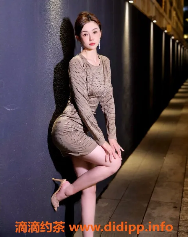 上海楼凤-徐汇苏梦，173cm大胸特服，1200起！