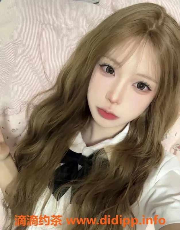 北京楼凤-丰台小迷糊，1200p兼职嫩妹热情服务