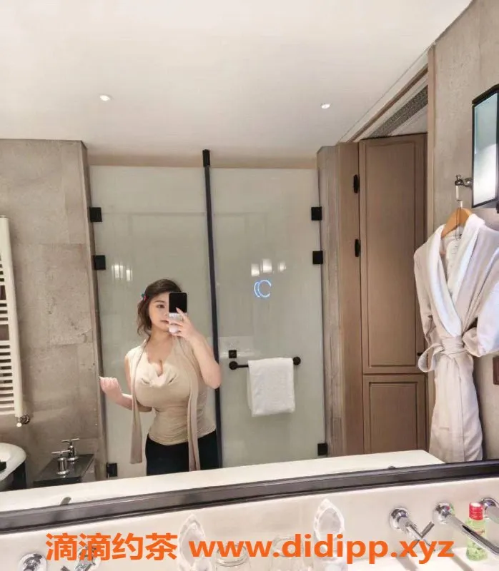 武汉楼凤-江汉区乳乳，800元精油乳交服务等你体验！