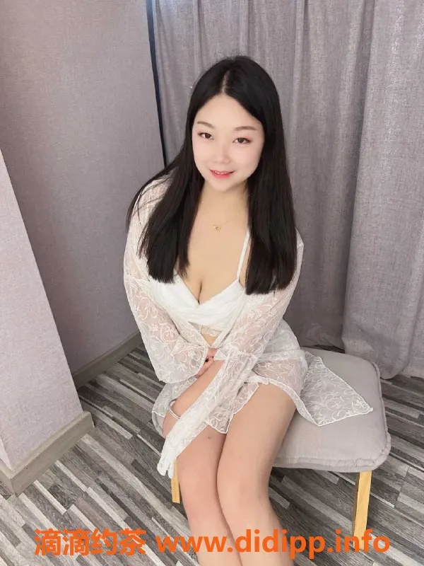 广州楼凤-白云区22岁果果，163cm，97斤，600元起