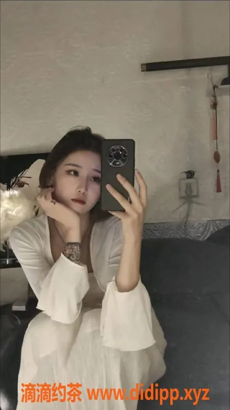 深圳楼凤-龙岗区嫩姐妮妮，1000元体验制服服务