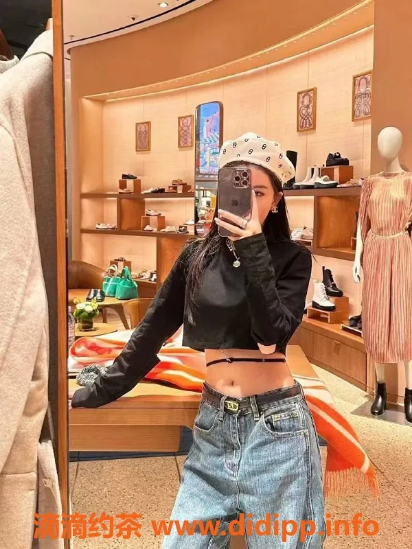 深圳楼凤资源信息,深圳罗湖仙儿，23岁165cm，800元起服务！