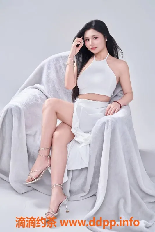 成都上门服务-温江19岁嫩妹伊伊，身高165，巨乳服务超值