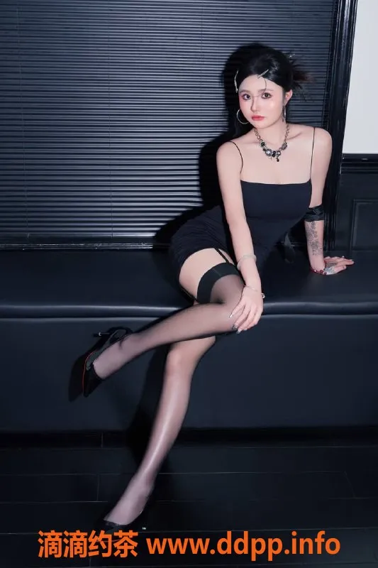 成都上门服务-温江19岁嫩妹伊伊，身高165，巨乳服务超值