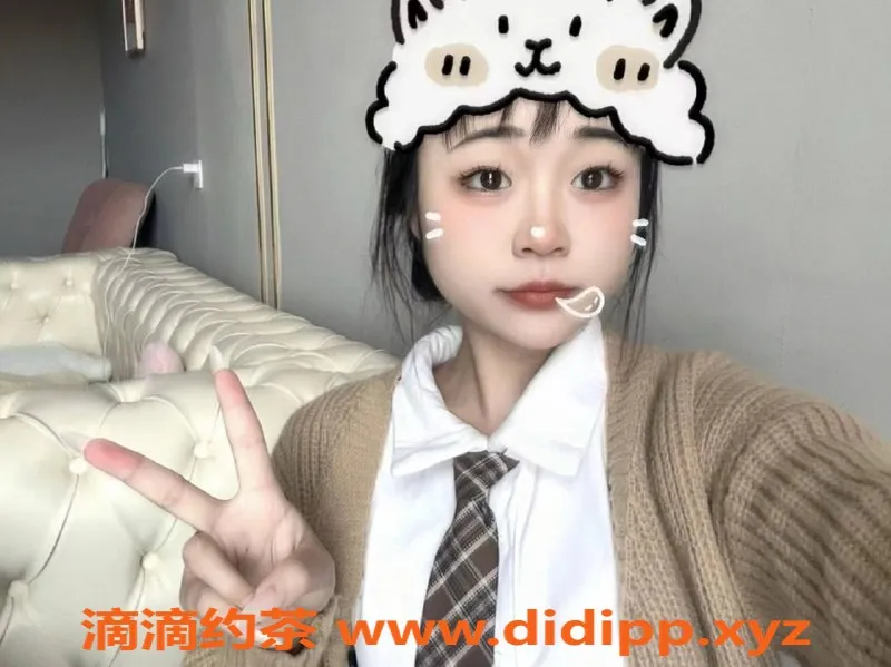 成都上门服务-包菜19岁嫩妹，158身高，超值500元体验