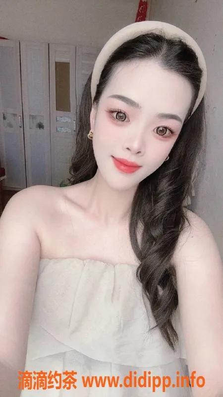 深圳楼凤-福田圆圆，900元超值服务，深喉口爆