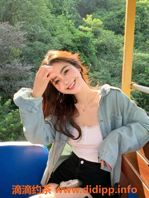 深圳楼凤-福田梨涡甜妹婷婷，口爆600元起，服务超全面！