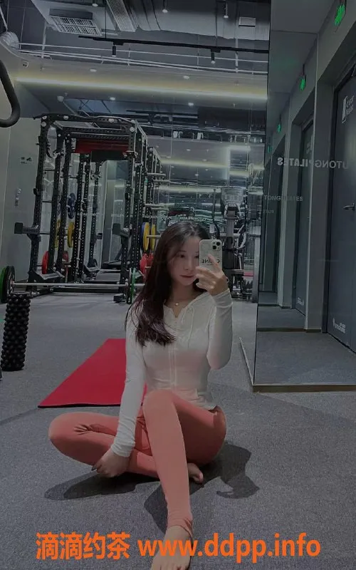 深圳楼凤-龙岗小汐瑜伽老师，1200元课费，私聊预约！