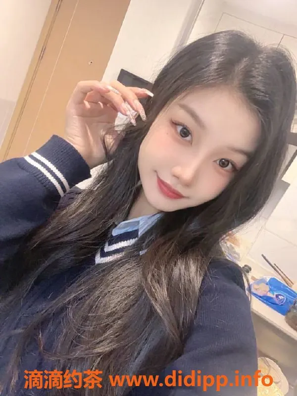 东莞楼凤-东莞南城小桐，21岁高挑美眉，600元起体验服务