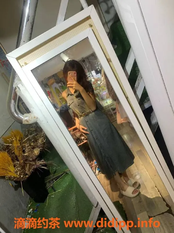 深圳楼凤-龙华嫩妹小音，千元档独特体验