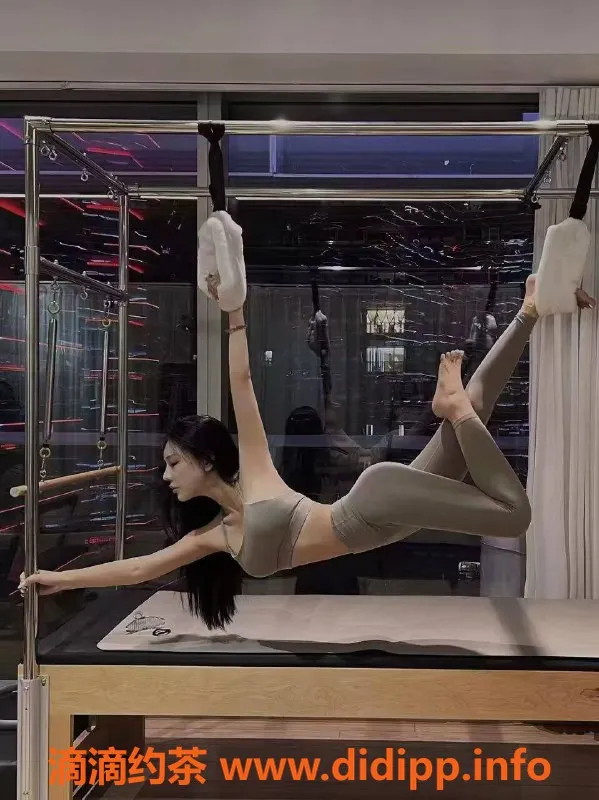 北京楼凤资源信息,朝阳区小悦悦：1700起步 长腿皮肤白