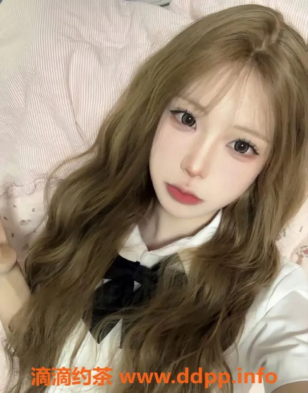 北京楼凤-丰台区小迷糊，粉嫩紧致JK制服服务1200起步