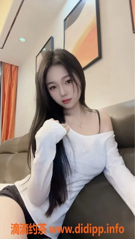 深圳楼凤-龙华区21岁莉莉，165cmC+罩杯，热情服务等你体验！