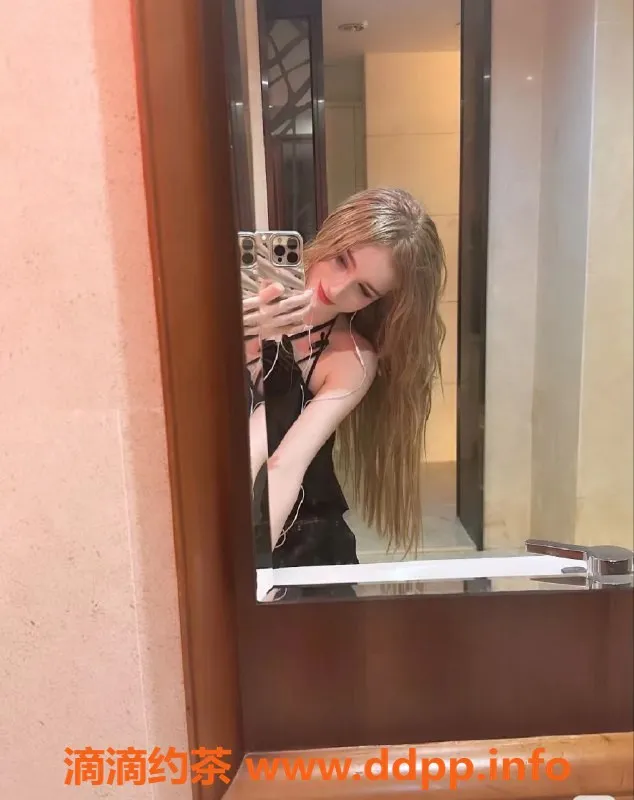 杭州楼凤资源信息,上城区迪娜，24岁俄罗斯女孩，身高170，1200起服务