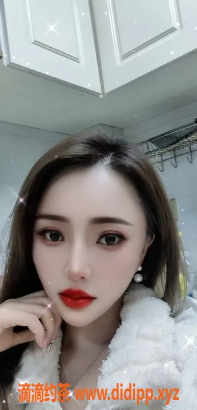 南京spa会所-鼓楼飘飘，162cm诱惑，23岁D+罩杯，服务超全