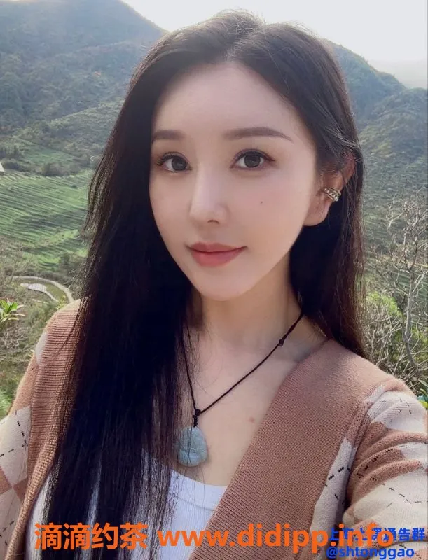 上海楼凤-长宁退役空姐莎拉，身高169，1200P起