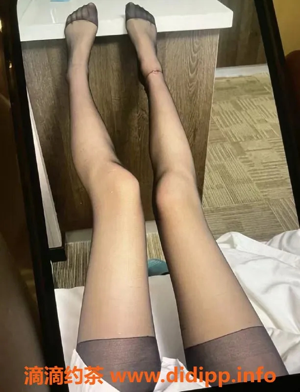 上海楼凤-浦东甜茶，168cm肤白嫩妹，1200起