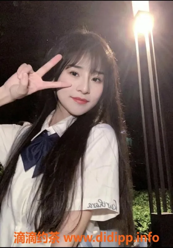 重庆楼凤-大学城佳佳，23岁165，700元畅享服务