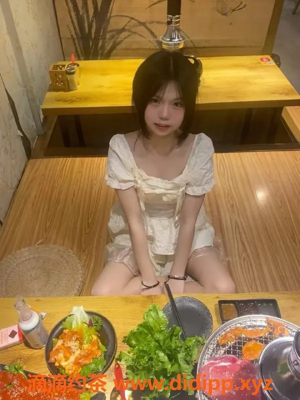 成都楼凤-成都六万，160cm、88斤嫩妹，服务态度超好