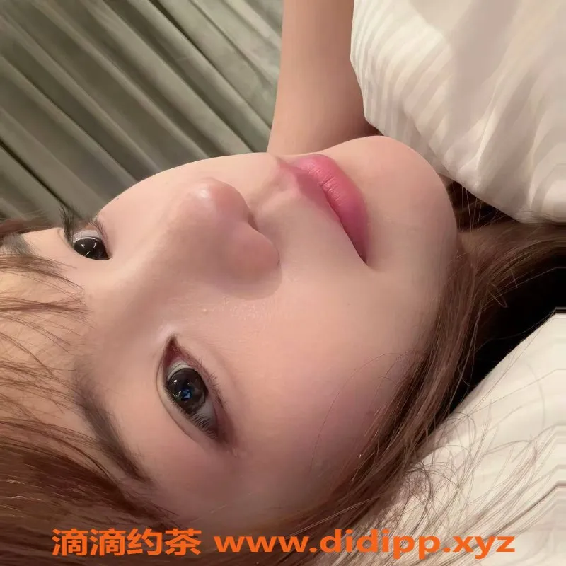 深圳楼凤资源信息,宝安区嫩妹小清，800元起，制服&六九服务