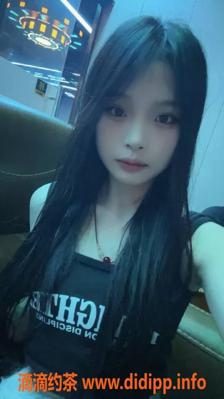 深圳楼凤-深圳龙华小果果，163cm，45kg，900元起！