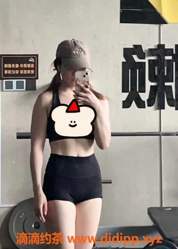 深圳楼凤资源信息,深圳龙华小糖，21岁，160b，超值服务！