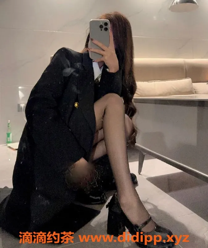 上海楼凤资源信息,普陀小球JOJO，174cm大胸美女，2300元起