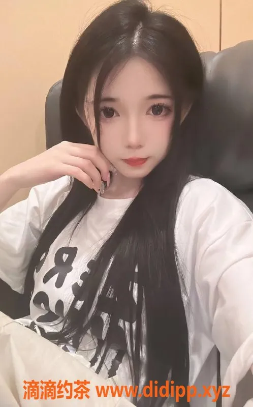 上海楼凤-杨浦嫩妹沫沫，800元体验肤白C罩杯魅力