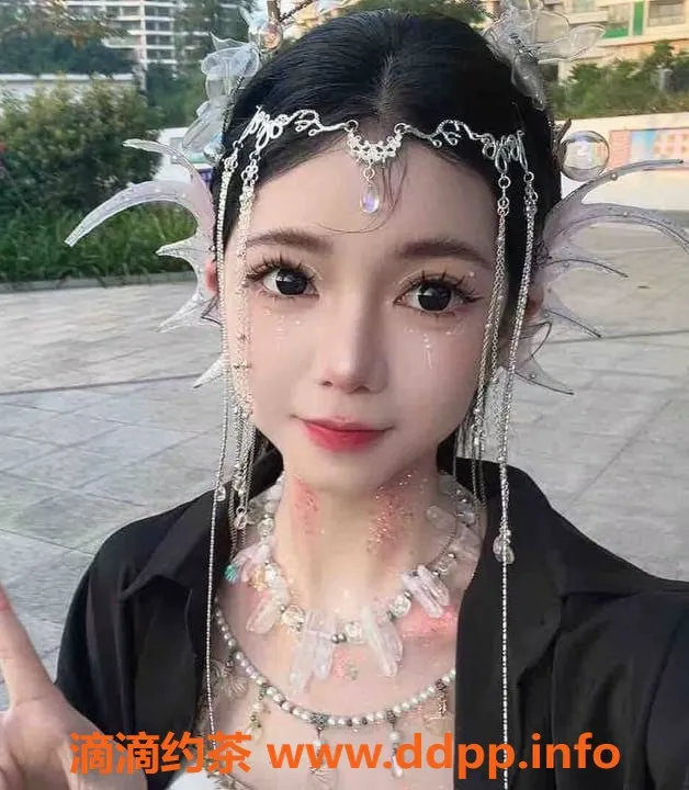 上海楼凤-杨浦嫩妹沫沫，800元体验肤白C罩杯魅力