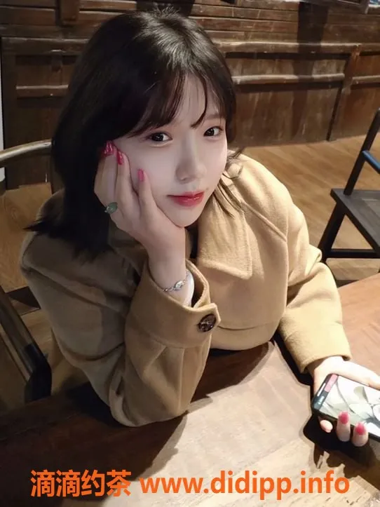 上海楼凤-徐汇 悠悠 在读大学生 160cm 55KG 34E