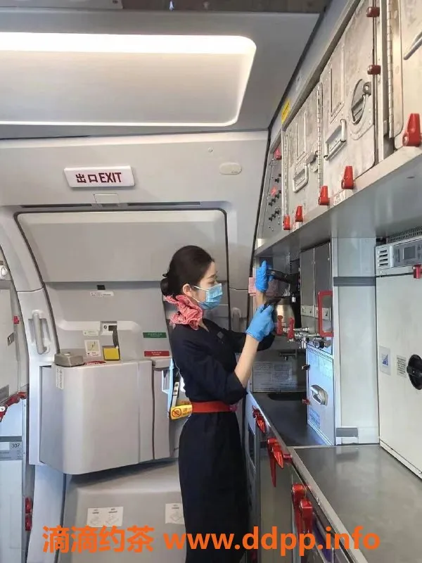 深圳楼凤资源信息,深圳福田东航薇薇，176高挑大胸女孩