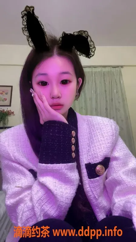 深圳楼凤-深圳南山小诗，18岁嫩妹服务1100起