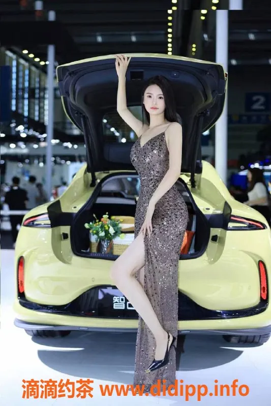 深圳楼凤资源信息,深圳盈盈，高挑大胸，2500元开房