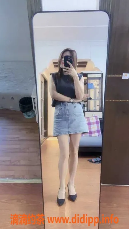 广州楼凤-天河极品少妇小甜欣，23岁168cm，36C诱惑