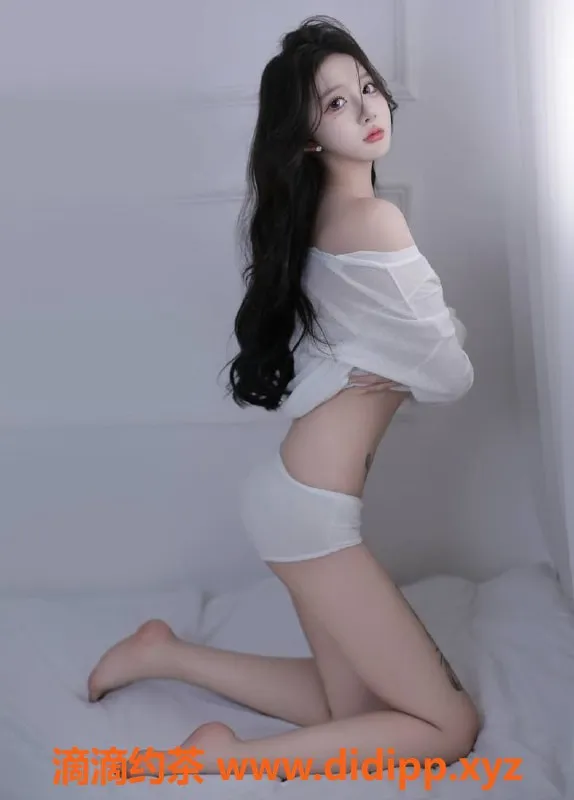 上海楼凤-静安嫩妹雨萌，165cm肤白颜值高