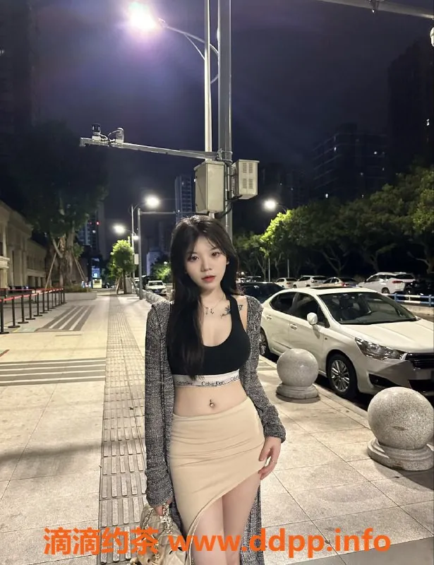 深圳楼凤-深圳龙华小C，162cm，93斤，千元服务！