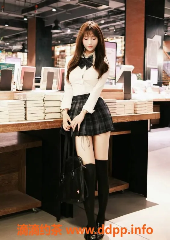 上海楼凤资源信息,长宁潇雪，165cm肤白大胸，2000起服务