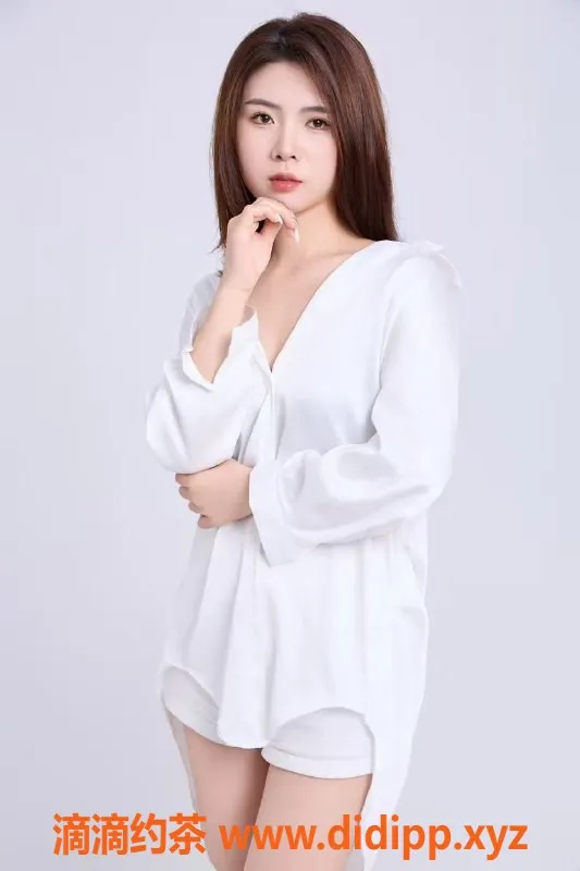 深圳楼凤-深圳宝安芊芊，160b 45kg，性价比高！