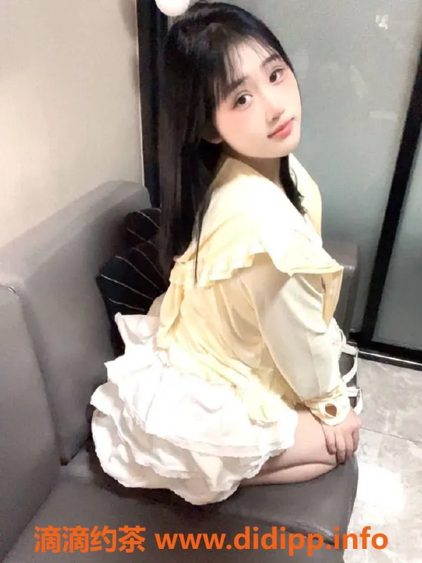 深圳楼凤资源信息,深圳小小，18岁160cm，1200元起服务