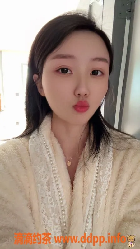 杭州楼凤-上城区安娜，26岁，170cm，105斤，真胸，情趣课程多样