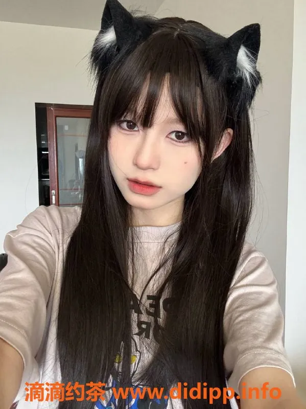 深圳楼凤资源信息,南山兮兮老师，160cm，78斤，超值千元档